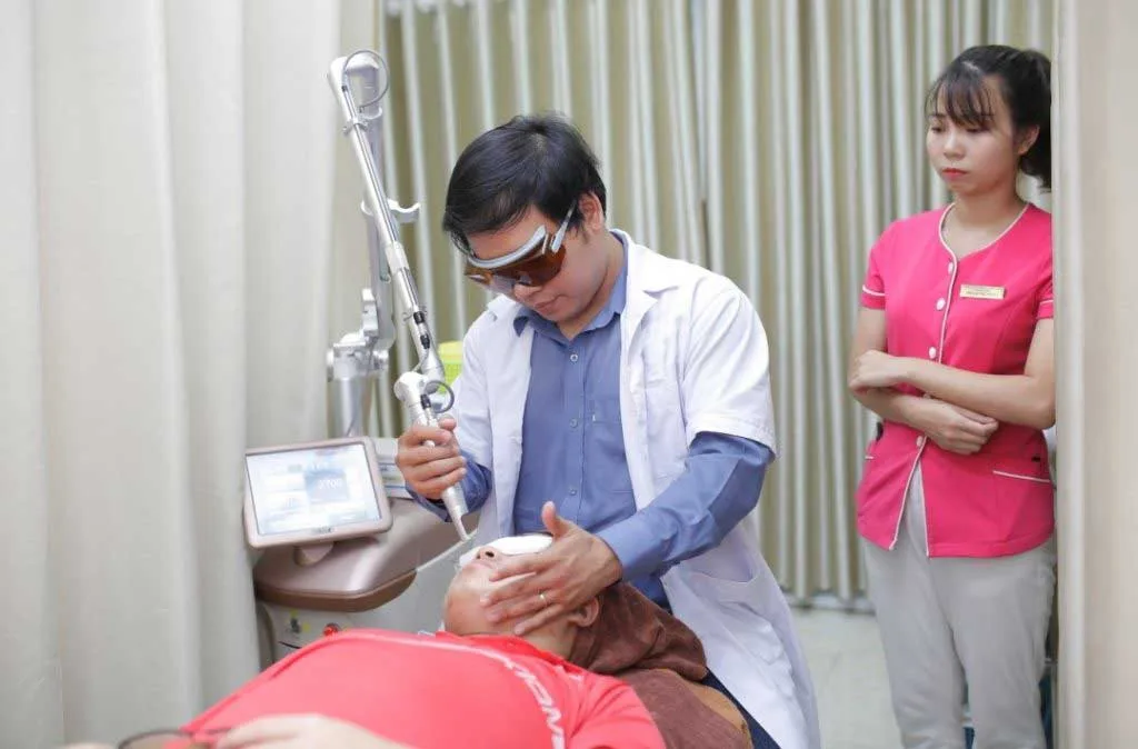 điều-trị-da-liễu