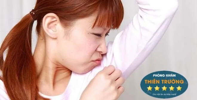 Hình ảnh: Mồ hôi nách gây khó chịu