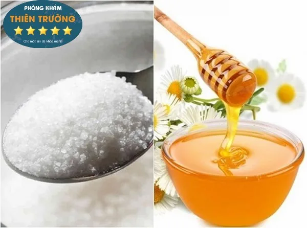 Hình ảnh: Tẩy da chết bằng đường trắng và mật ong