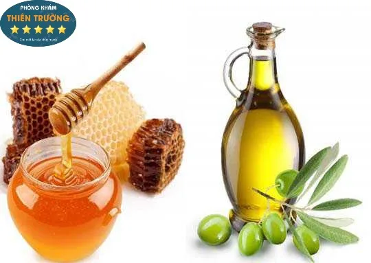 Hình ảnh: Tẩy da chết bằng mật ong và dầu oliu