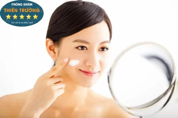 Hình ảnh: Cung cấp dưỡng ẩm cho da