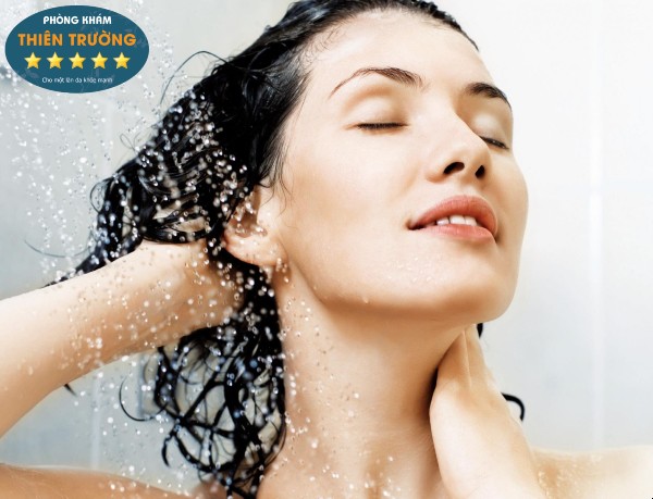 Hình ảnh: Tắm sơ trước khi đi bơi