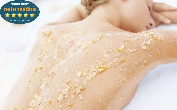 Hình ảnh: Tẩy da chết toàn thân bằng yến mạch