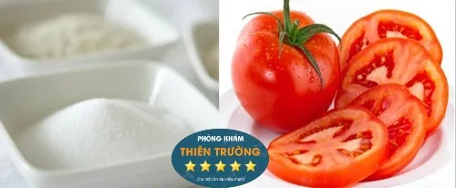 Hình ảnh: Tẩy da chết bằng đường và cà chua