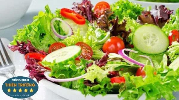 HÌnh ảnh: Nên ăn nhiều rau sống.