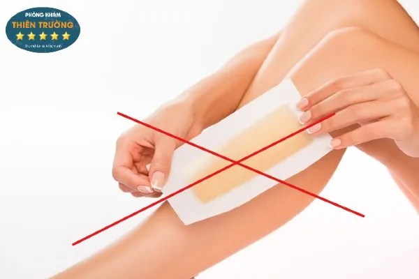 Hình ảnh: mẹ bầu không nên dùng miếng tẩy lông.