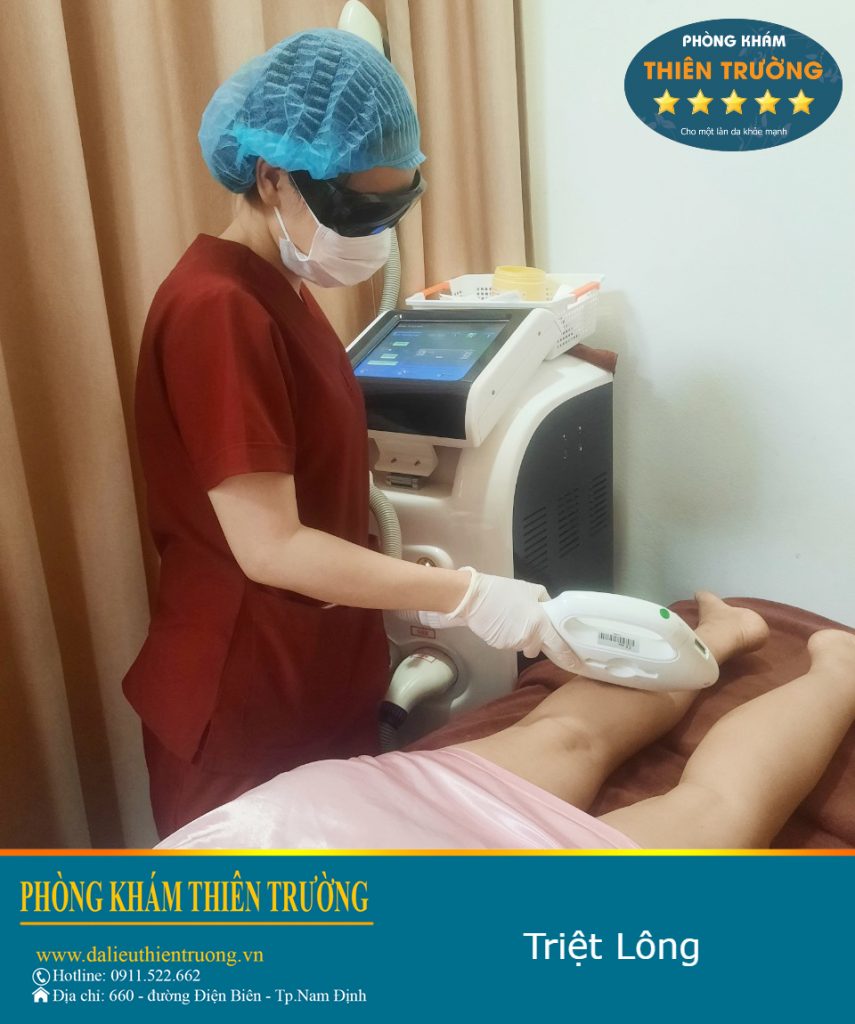 Hình ảnh: Các biện pháp bảo vệ đầy đủ khi thực hiện triệt lông.