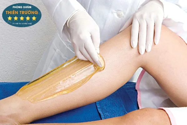 Hình ảnh: Phương pháp tẩy lông không an toàn.