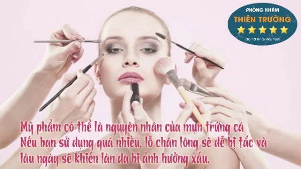 Hình ảnh: Không lạm dụng nhiều mỹ phẩm và trang điểm