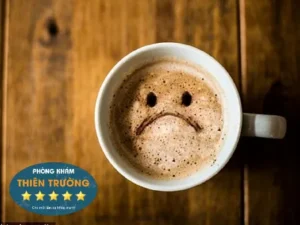 Hình ảnh: Không nên uống nhiều cafe.